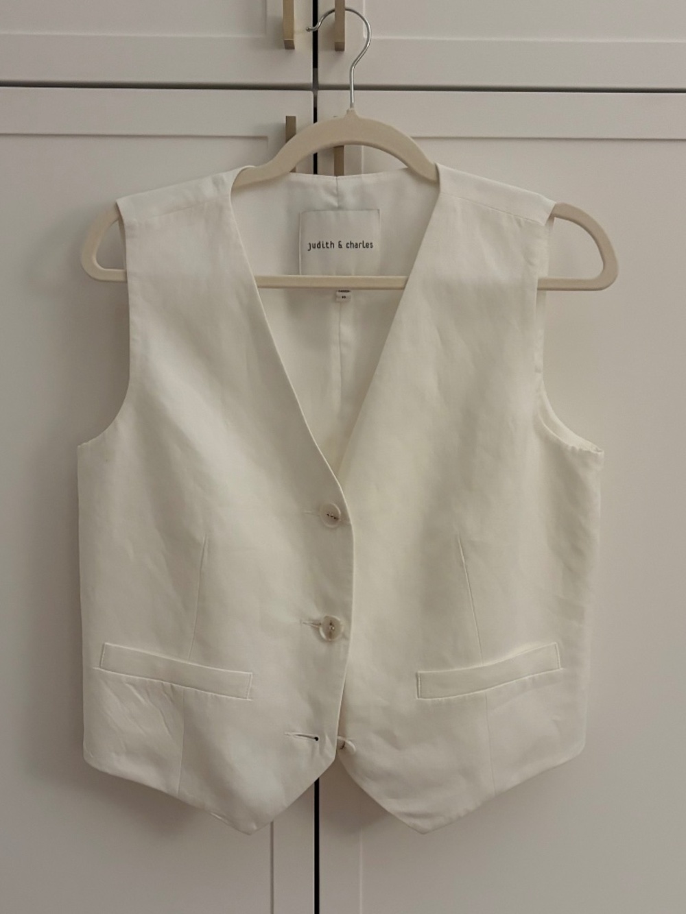 Judith & Charles white vest - size 10